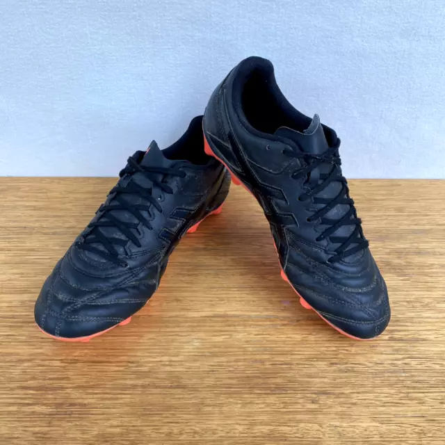 Boys asics football boots top