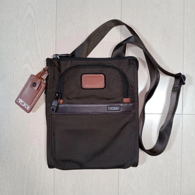 Tumi Alpha II Pocket Bag Small Crossbody Dark Brown Nylon 24x20.5x3.75cm Used