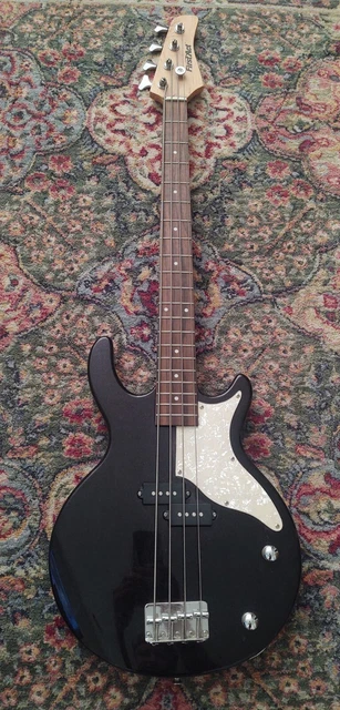 Vintage First Act Black Cherry Fleck/Mother of Pearl 4 String Bass Guitar Vintage First Act Black Cherry Fleck/Mother of Pearl 4 String Bass Guitar