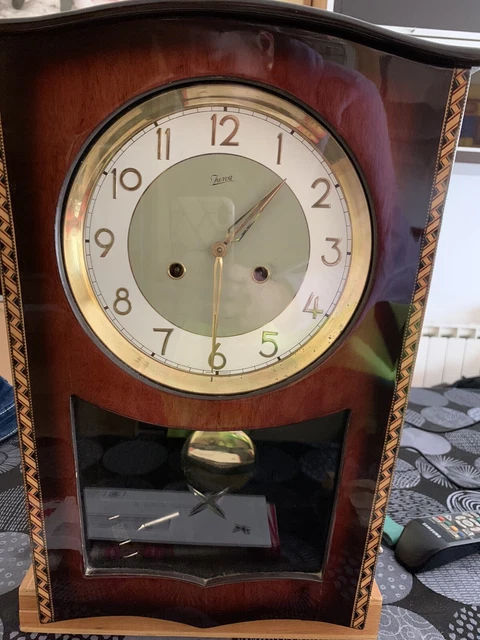 Relojes antiguos sales de pared jawaco