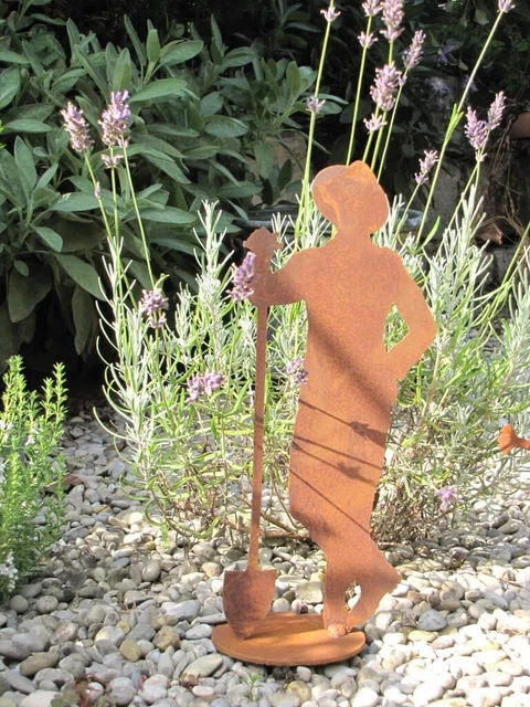 EDELROST DEKOFIGUR GÄRTNER Paul mit Schaufel Gartendeko Metall Rost
