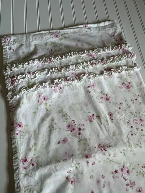 SIMPLY SHABBY CHIC Cherry Blossom Reversible Quilt Floral Full Queen Pink  Satin