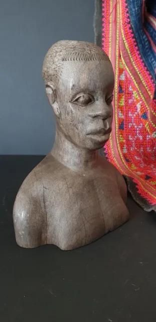 Old African Carved Wooden Bust  …beautiful collection & display piece