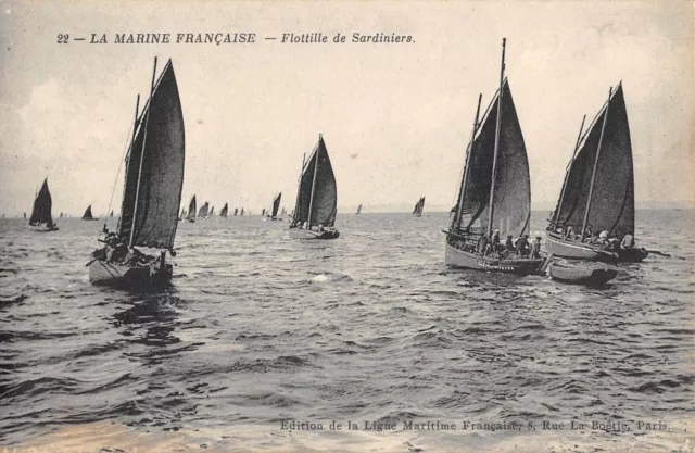 CPA METIER DE LA PECHE / LA MARINE FRANCAISE / FLOTILLE DE SARDINIERS / rare