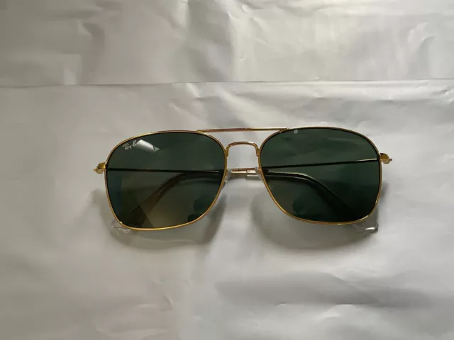 Pre-Owned Ray Ban Caravan Green Classic G-15 Square Sunglasses RB3136 001 58