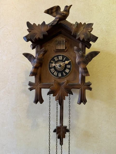 Coucou De Forêt Noire – Bois Sculpté – Tête De Cerf – Horloge Mécanique