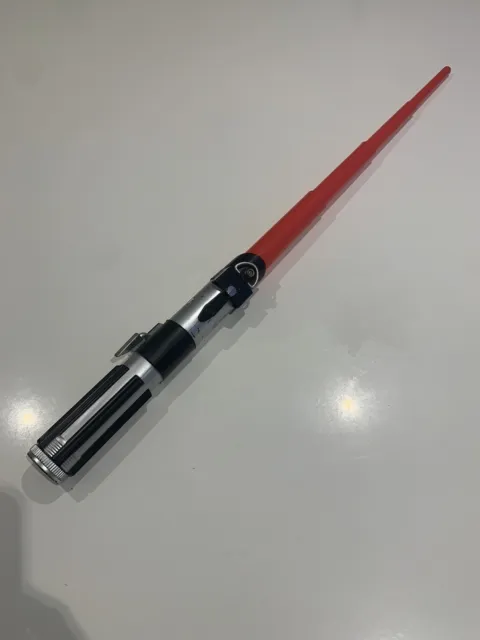 Star Wars Darth Vader Red Extendable Lightsaber Hasbro 2015 B2915 C-3252A Saber