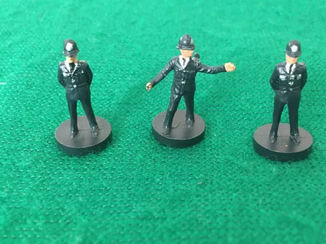 Subbuteo  - Original Policemen (3)