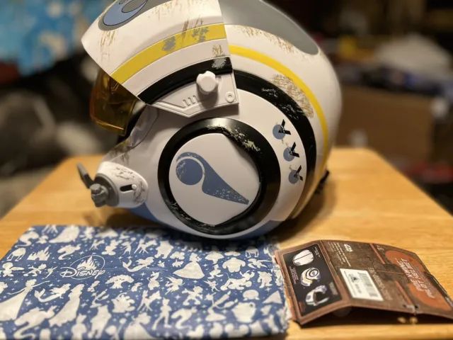 Star Wars Disney Parks Galaxy’s Edge Electronic Poe X-Wing Helmet (Retired)