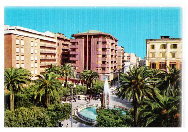 Cartolina Puglia - Brindisi 1057 - Piazzale Cairoli - Anni 70