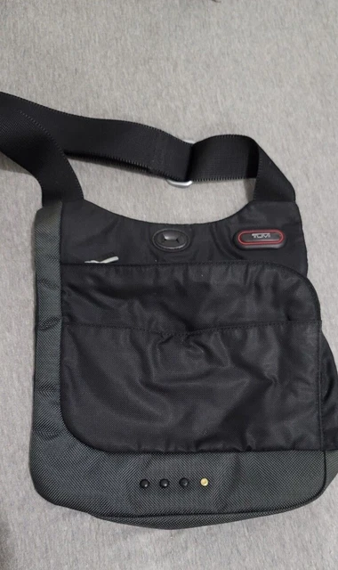 TUMI T-TECH 5132D Black Saddle Crossbody Shoulder Bag