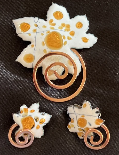 Vintage Matisse Renoir White Enamel & Copper Brooch & Clip On Earrings Set MCM