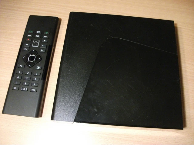 DÉCODEUR TV HD 4K SFR STB8 EUR 40,00 - FR