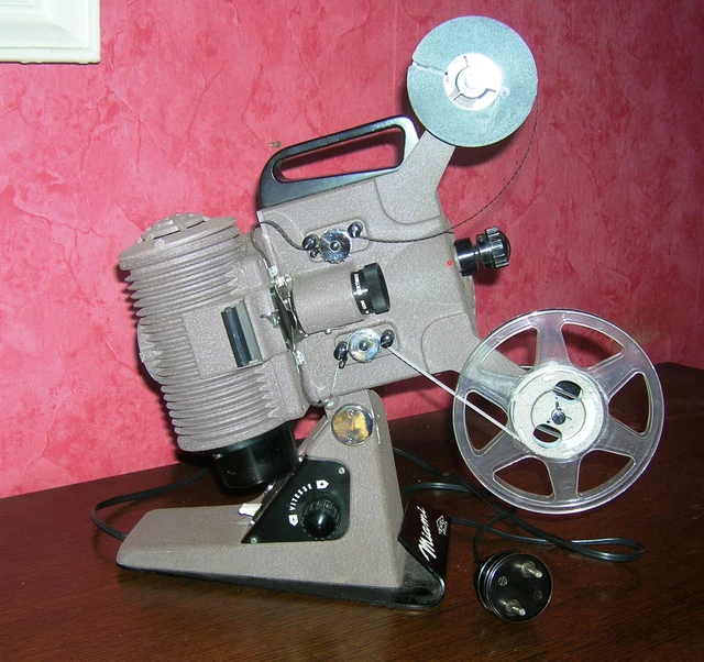 ANCIEN PROJECTEUR Miami Emel France 8mm EUR 60,00 - FR ANCIEN PROJECTEUR Miami Emel France 8mm EUR 60,00 - FR