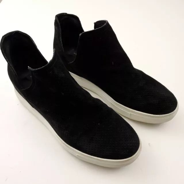 Steve Madden Suede Pull On Wrangle Wedge Sneaker Women's Size 7M Black