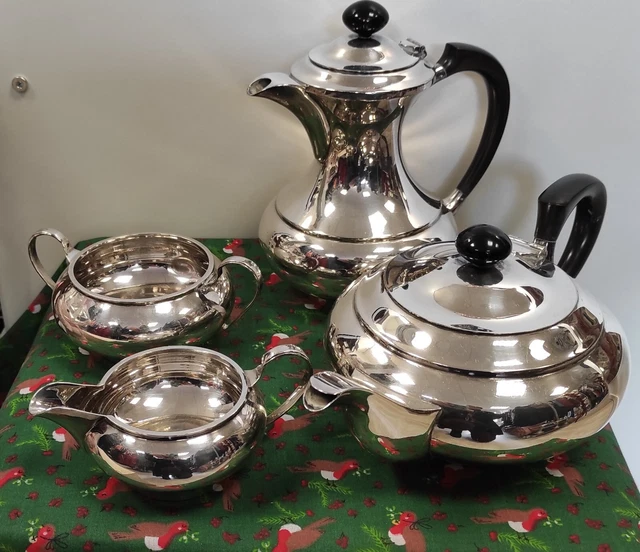 Walker & Hall Silver Plated 4 Piece Tea Set Coffee/ Tea Pots Sugar/ Milk