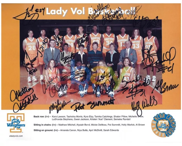 1999-2000 Tennessee Lady Vols Autographed Team 8x10 Pat Summitt Catchings Lawson