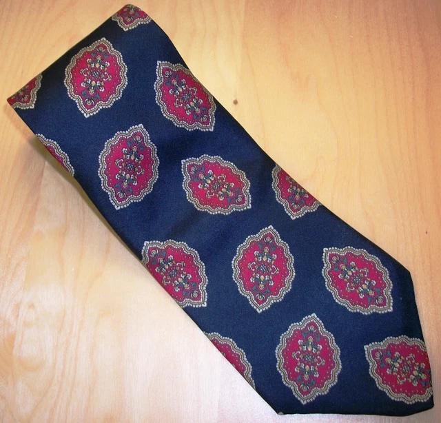 Harve Benard Navy Blue & Red Print Men's Silk Neck Tie 56" Long x 3.6" W (D188)
