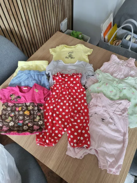 Pacchetto vestiti per bambine taglia 6/9 mesi