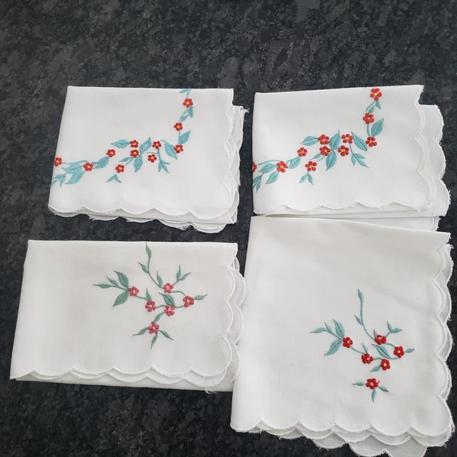 Serviette de Table Brodée Noces d'Or (50 Ans de Mariage) - Broderie Fil Doré Personnalisée (Date/Prénoms