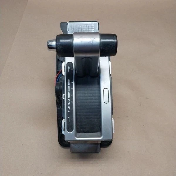 OEM Ford Mustang Automatic Floor Shifter Assembly 2005-2009 – Good Working Condition