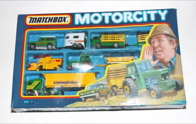 Matchbox MC-7 Motorcity Farm Gift Set , Mint in Original Box