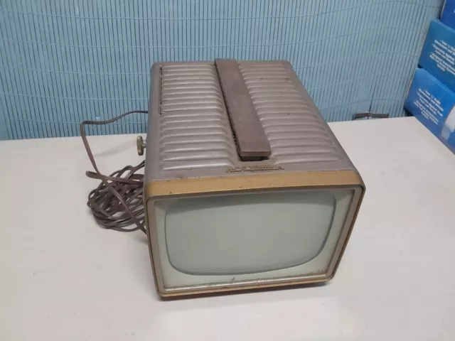 Vintage RCA Portable Tube Tv 1950s