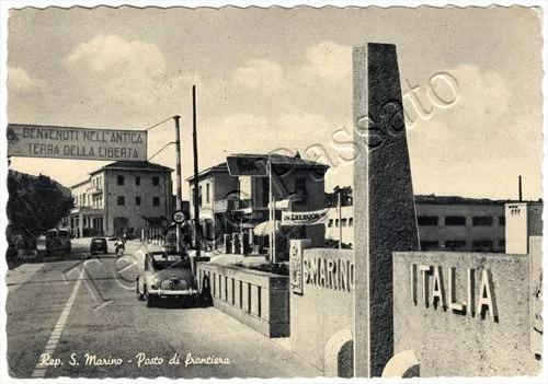 Cartolina di San Marino, automobili al posto di frontiera - 1955