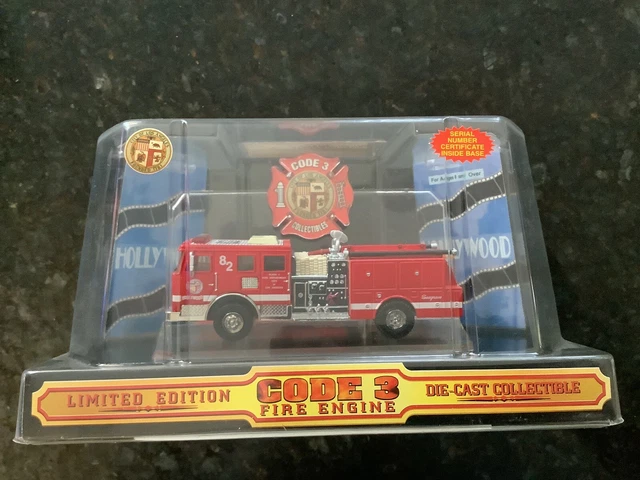 Code 3  "FD City Of Los Angeles" Seagrave Pumper #88" 1/64 Diecast Fire Truck