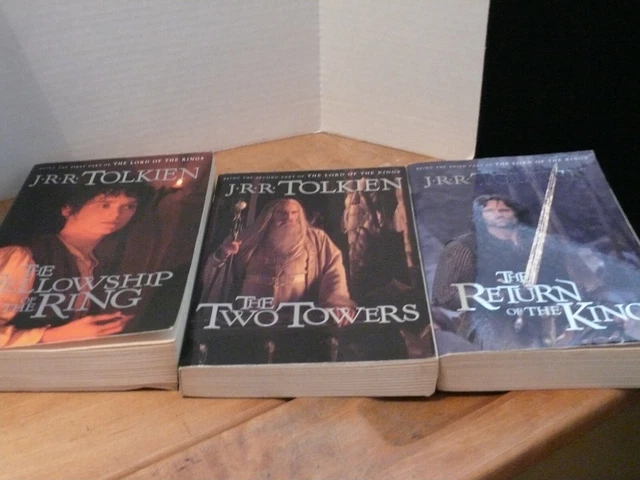 TOLKIEN, J.R.R. "Le Seigneur des Anneaux" Livres - Trois - PB - "La