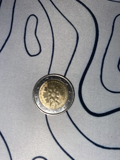Pièce Rare 2 Euros César - Édition 2002 Avec Défauts - Collection Numismatique