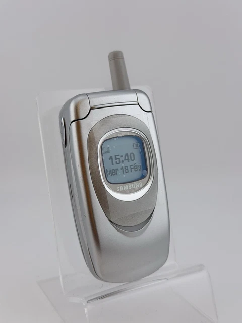 Motorola V50 Vintage Débloqué + Chargeur – Beige – TBE