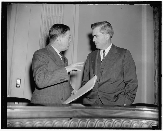 Reproduced 1939 Photo Henry A Wallace, Right c