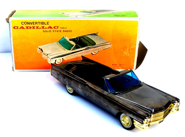 VINTAGE 1963 CADILLAC Convertible Model Cad-1 Solid State Radio W/ Box
