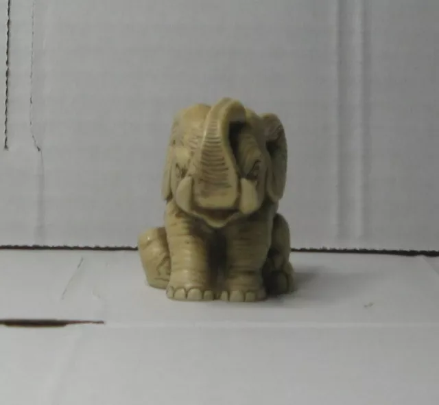 Small Vintage Elephant figure, miniature statue hard poly resin 2