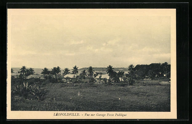 CPA Léopoldville, Vue sur Garage Force Publique