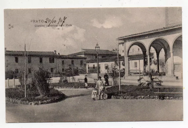 PRATO - Giardino Pubblico della Pietà - Bella animazione - Viaggiata - Anno 1907
