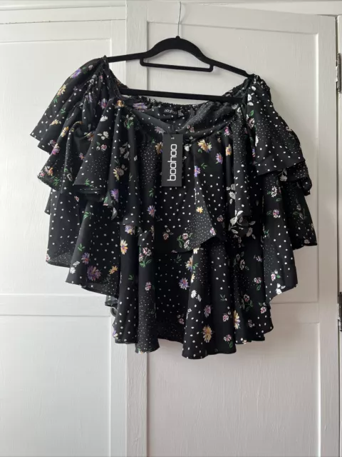 BNWT boohoo Bardot Black Frill Top Size 18