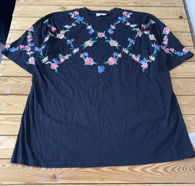 asos design NWOT Women’s floral embroidered t shirt size 10 Black b10