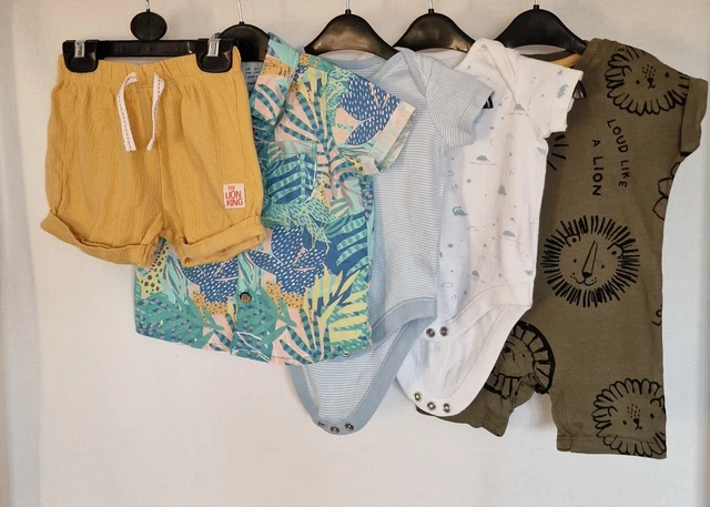 Pacchetto vestiti per bambini età 3-6 metri. Usato. Condizioni perfette. Marche miste. 7