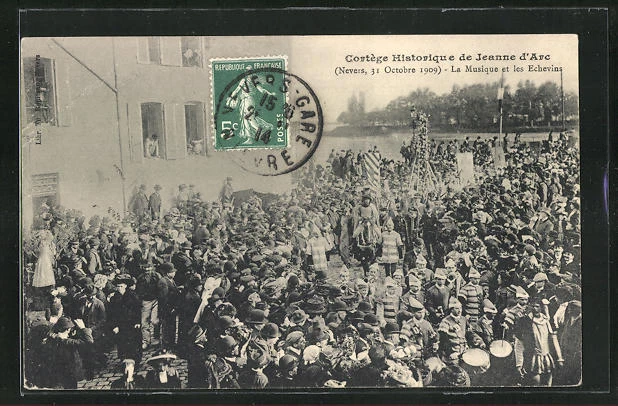 CPA Nevers, Cortege Historique de Jeanne d´Arc 1914