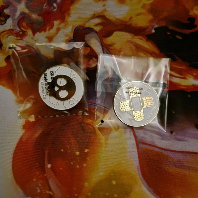 Pokemon- Charizard Ultra Premium Collection- Coins and Counters SEALED