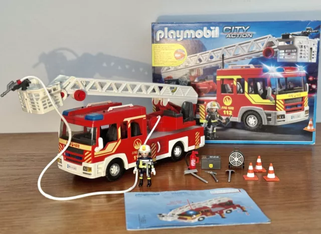 Playmobil 5362 City Action Feuerwehrwagen mit Drehleiter