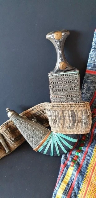 Old Yemeni Jambiya Kanjar or Arabic Dagger with Belt & Purse …beautiful collecti