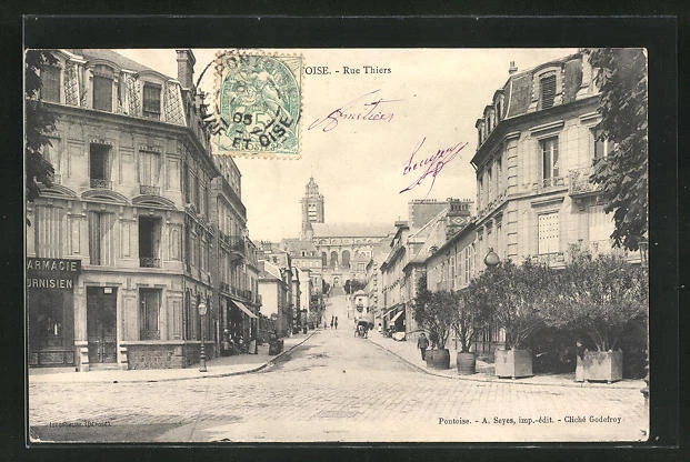 CPA Pontoise, Rue Thiers, vue de la rue 1905