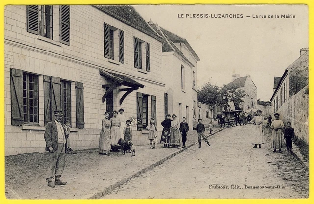 cpa 95 Le PLESSIS LUZARCHES (Val d' Oise) La Rue de la MAIRIE Animée le MAIRE