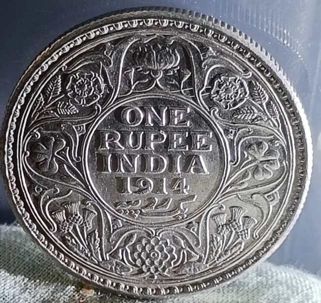 British India King George V silver  rupee very scare 1914. UNCIRCULATED #BU-8