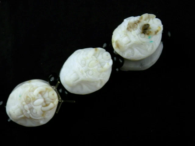 Lovely Large Chinese HeTian Jade Hand Carved *Dragon* Beads Bracelet RR017