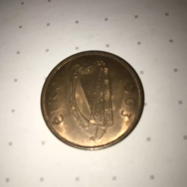 Irland:  1 Penny, 1963, Henne mit Küken, Rs: Harfe