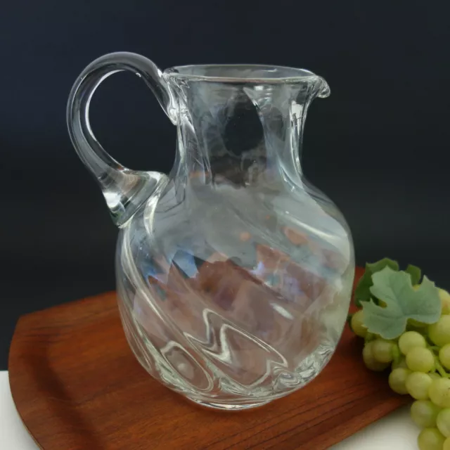 Alter Wasser Krug Glaskanne Saftkanne mundgeblasen Glas gedreht artdeco